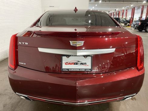 Used 2017 Cadillac XTS Luxury image 4