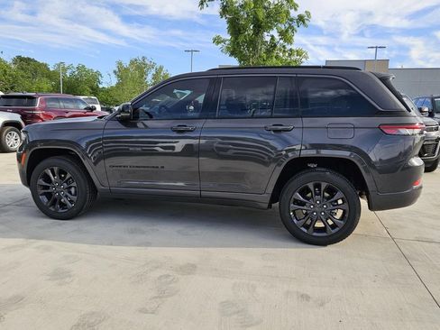 New 2026 Jeep Grand Cherokee Limited AWD/4WD image 2