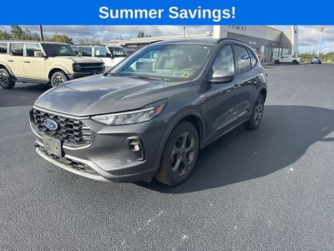 Used 2023 Ford Escape ST-Line Select w/ Tech Pack #1 AWD/4WD image 3