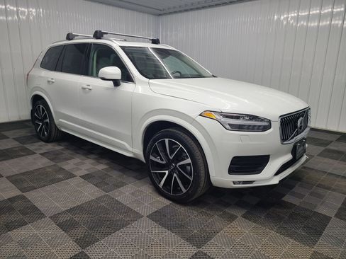 Used 2022 Volvo XC90 T6 Momentum w/ Advanced Package AWD/4WD image 4