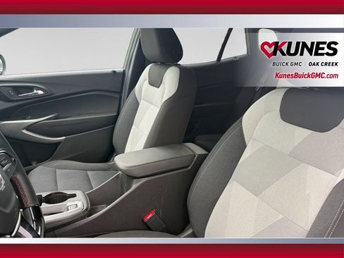 Used 2024 Chevrolet Trax RS w/ Driver Confidence Package FWD image 23