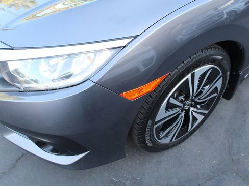 Used 2017 Honda Civic EX-T image 11