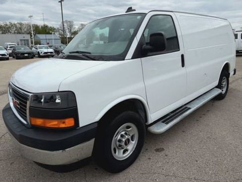 Used 2024 GMC Savana 2500 w/ Driver Convenience Package RWD image 6