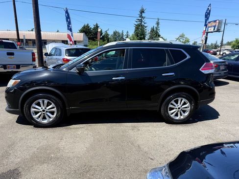 Used 2016 Nissan Rogue SV FWD image 4