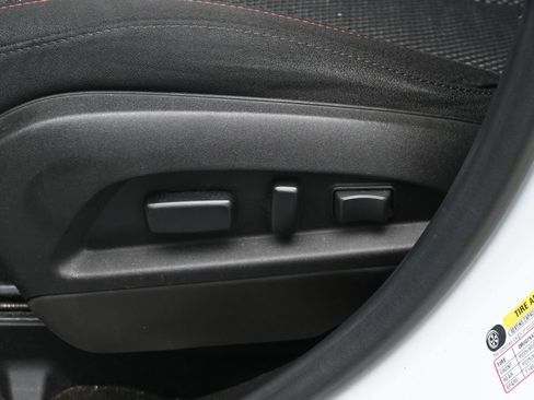 Used 2016 Chevrolet Equinox LT w/ Convenience Package FWD image 11