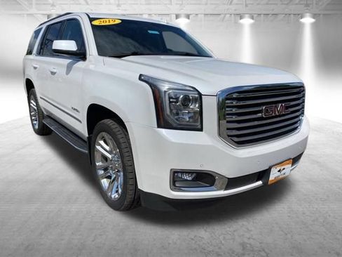 Used 2019 GMC Yukon SLT w/ Premium Edition AWD/4WD image 2