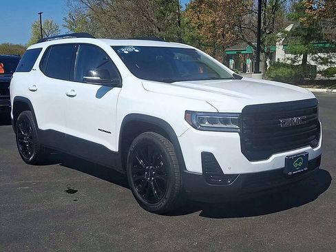 Certified 2023 GMC Acadia SLE w/ Driver Convenience Package AWD/4WD image 5