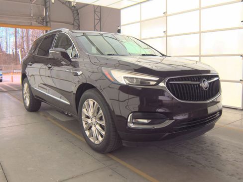 Used 2018 Buick Enclave Premium w/ Experience Buick Package image 6