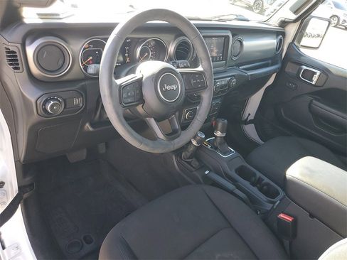 Used 2023 Jeep Wrangler Willys image 6