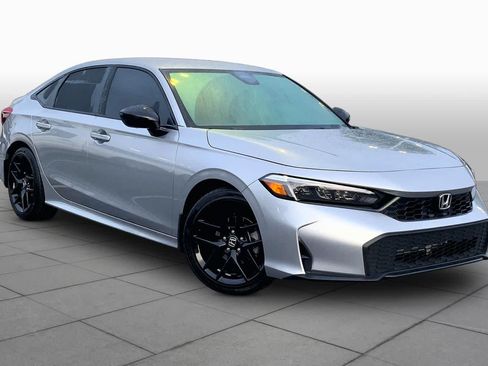 Used 2025 Honda Civic Sport image 3