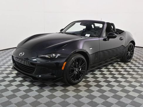 New 2026 MAZDA MX-5 Miata Club w/ Weather Package RWD image 11