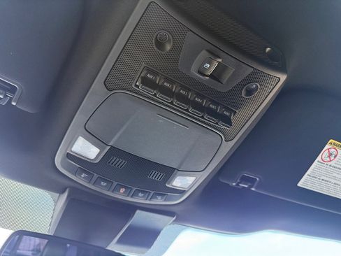 Used 2022 Ford F250 Lariat w/ Lariat Value Package image 37