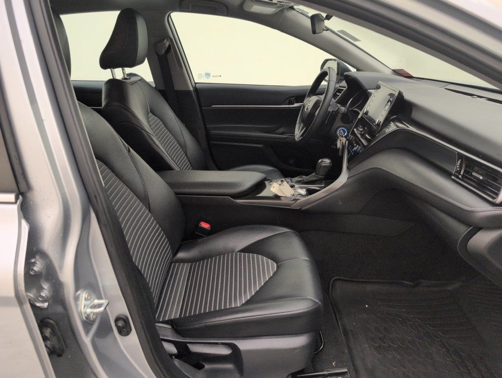 Used 2024 Toyota Camry SE FWD image 10