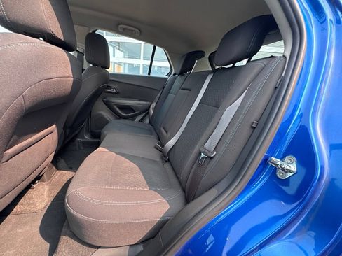 Used 2016 Chevrolet Trax LS AWD/4WD image 25