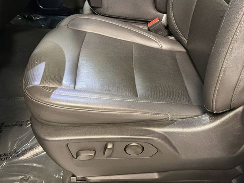 Used 2024 Chevrolet Silverado 2500 LTZ AWD/4WD image 18