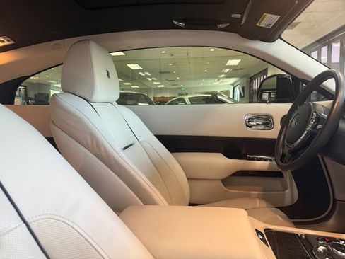 Used 2015 Rolls-Royce Wraith RWD image 10