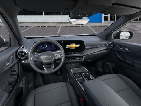 New 2026 Chevrolet Equinox LT w/ Convenience Package II image 15