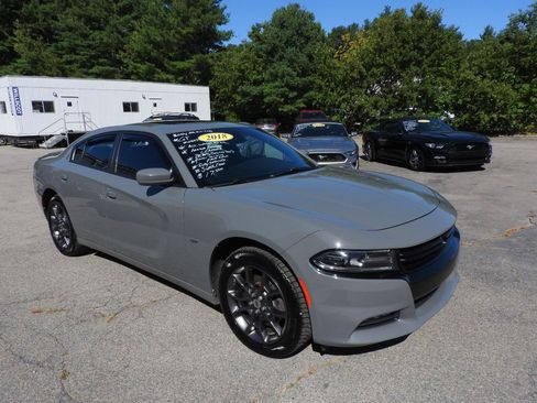 Used 2018 Dodge Charger GT AWD/4WD image 3