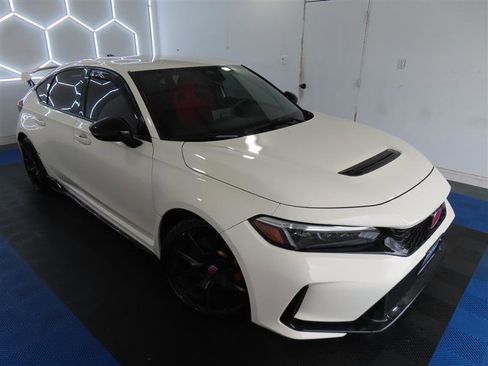 Used 2023 Honda Civic Type R image 5