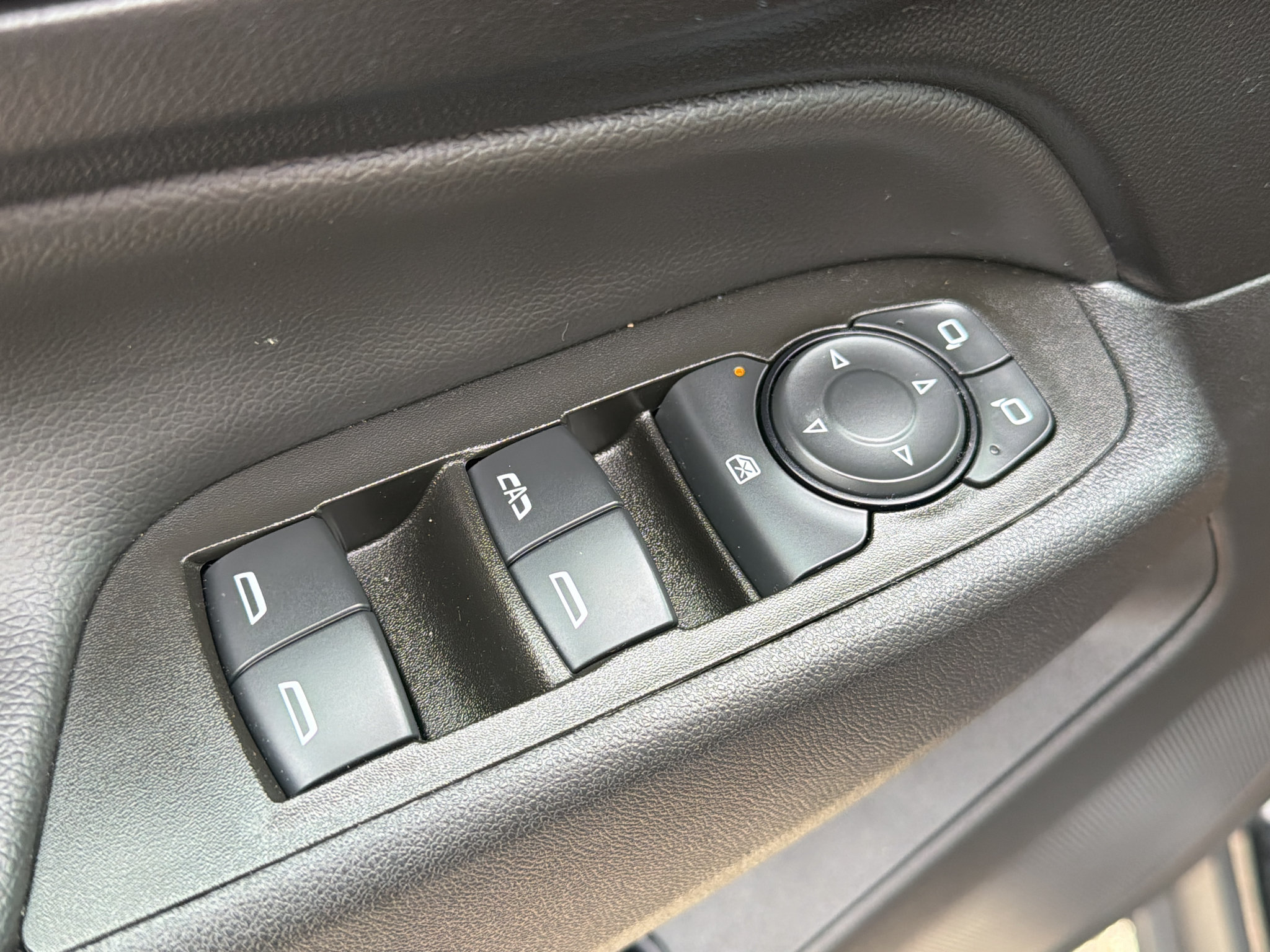 Used 2024 Chevrolet Equinox LT w/ LPO, Floor Liner Package AWD/4WD image 10