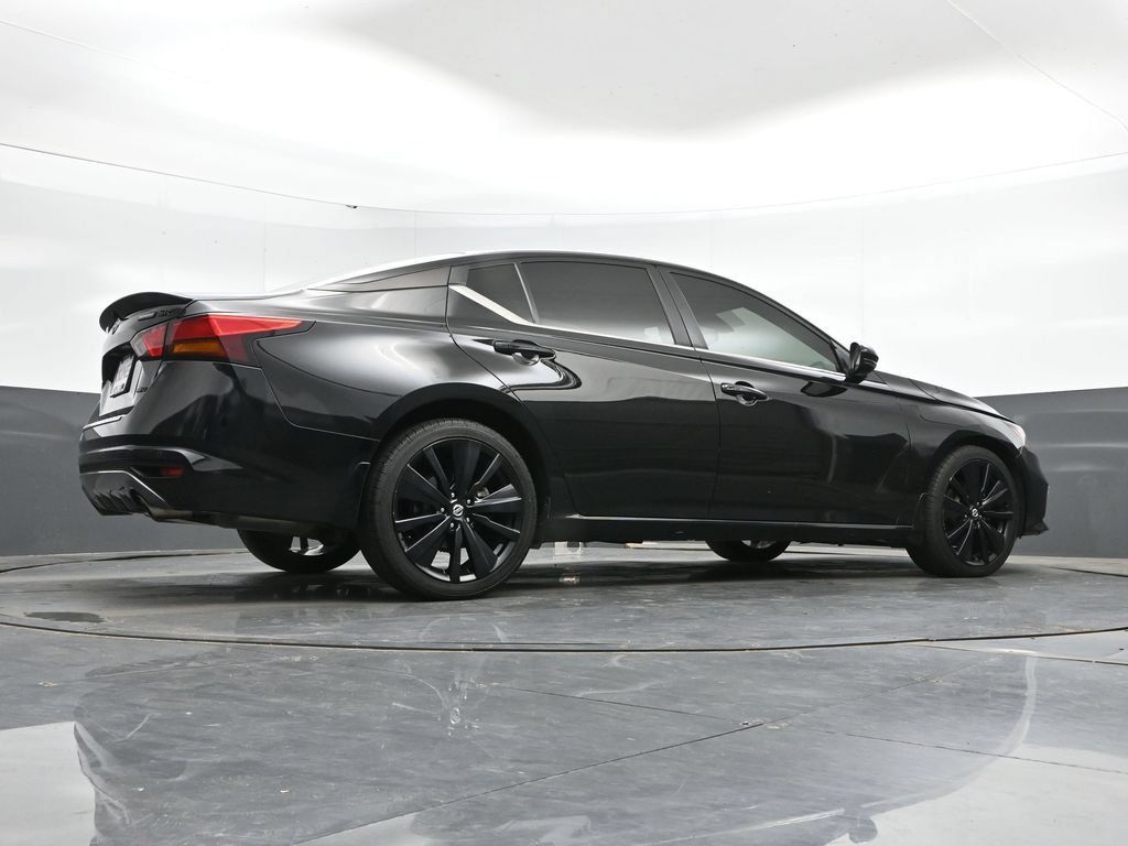 Used 2022 Nissan Altima 2.5 SR w/ Midnight Edition Package AWD/4WD image 41