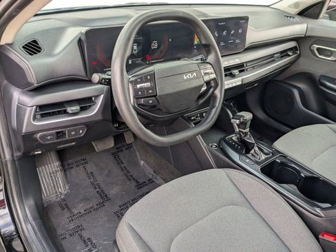Used 2025 Kia K4 FWD image 14