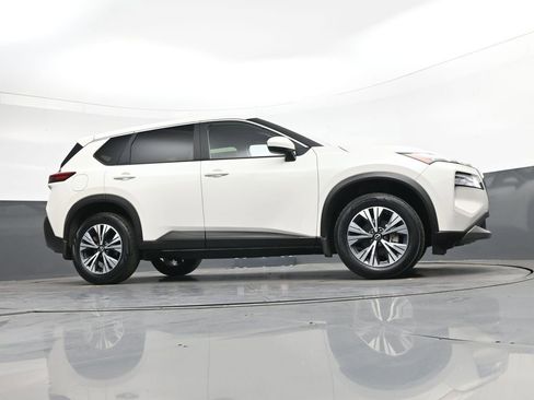 Used 2023 Nissan Rogue SV FWD image 39
