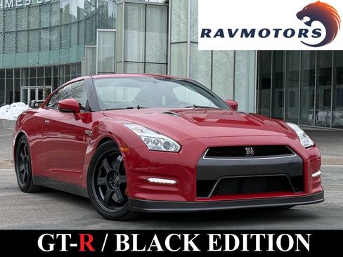 Used 2015 Nissan GT-R Black Edition image 1