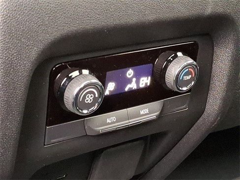 Certified 2026 Chevrolet Traverse Z71 w/ Enhanced Driving Package image 11