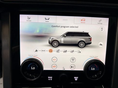 Used 2020 Land Rover Range Rover Long Wheelbase HSE image 24