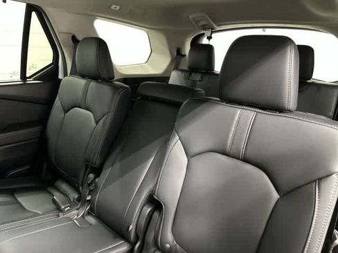 Used 2025 Honda Pilot EX-L image 14