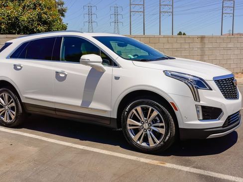 New 2026 Cadillac XT5 Premium Luxury AWD/4WD image 6