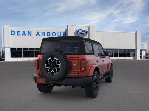 New 2024 Ford Bronco Outer Banks image 8