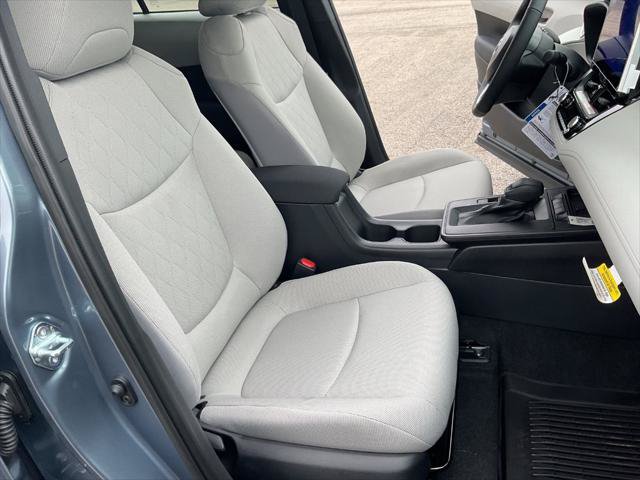 New 2026 Toyota Corolla Cross LE w/ Moonroof Package AWD/4WD image 16