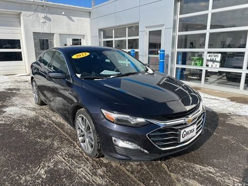 Used 2023 Chevrolet Malibu LT image 2