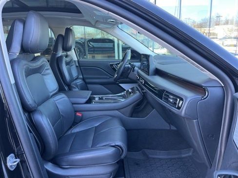 Used 2025 Lincoln Aviator Reserve w/ Equipment Group 201A image 23