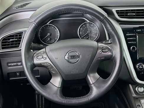 Used 2022 Nissan Murano SV image 18