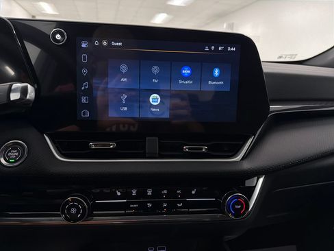 New 2026 Chevrolet Equinox LT FWD image 17