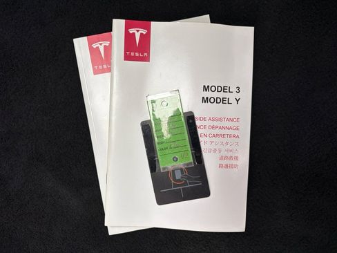 Used 2021 Tesla Model Y Performance image 22