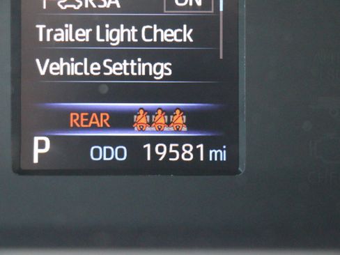 Used 2025 Toyota Tundra SR w/ SR Tow Package AWD/4WD image 28