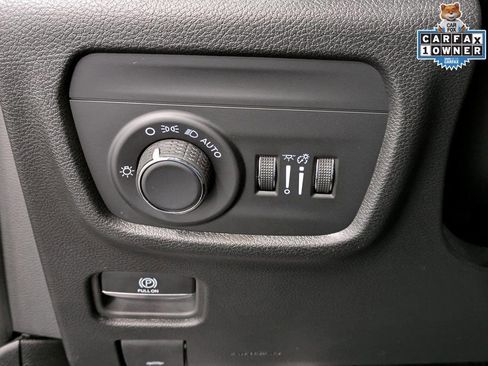 Used 2024 Jeep Grand Cherokee Altitude AWD/4WD image 21