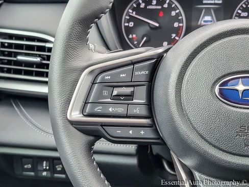 Used 2025 Subaru Outback Limited image 16