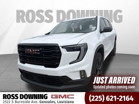 Used 2025 GMC Acadia Elevation w/ Elevation Premium Package FWD image 1