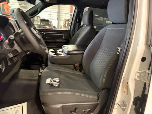 Certified 2025 RAM 2500 Big Horn AWD/4WD image 50