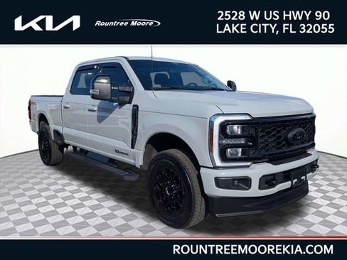 Used 2025 Ford F350 Lariat w/ Black Appearance Package AWD/4WD image 1
