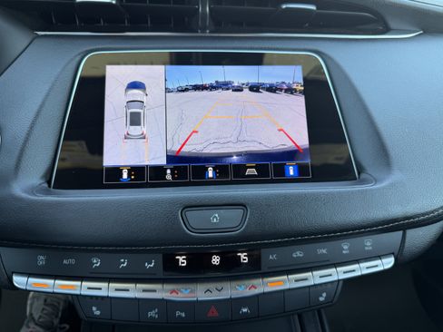 Certified 2022 Cadillac XT4 Premium Luxury w/ Enhanced Visibility Package image 22