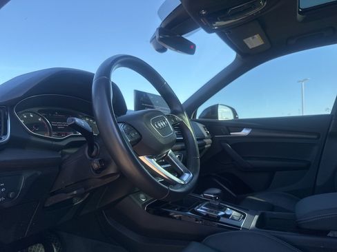 Used 2021 Audi Q5 2.0T Premium w/ Convenience Package image 34