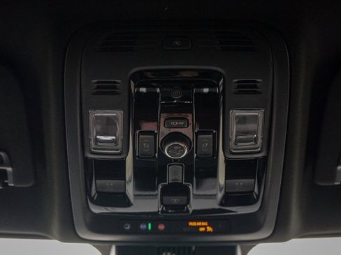 New 2026 GMC Yukon XL Denali w/ Denali Reserve Package image 22