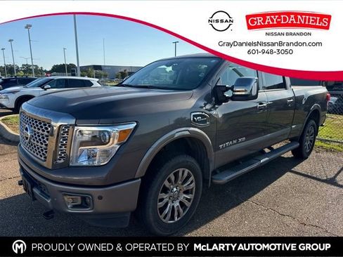 Used 2018 Nissan Titan Platinum Reserve w/ Platinum Utility Package AWD/4WD image 1