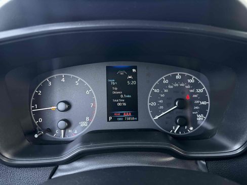 Used 2023 Toyota Corolla LE FWD image 9